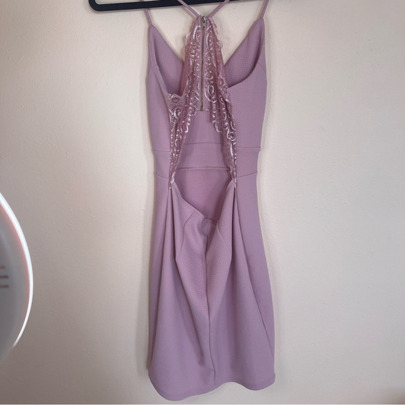 NWOT 🥀 Women's PINK Iris Mini Backless Lace Dress - Picture 4 of 10